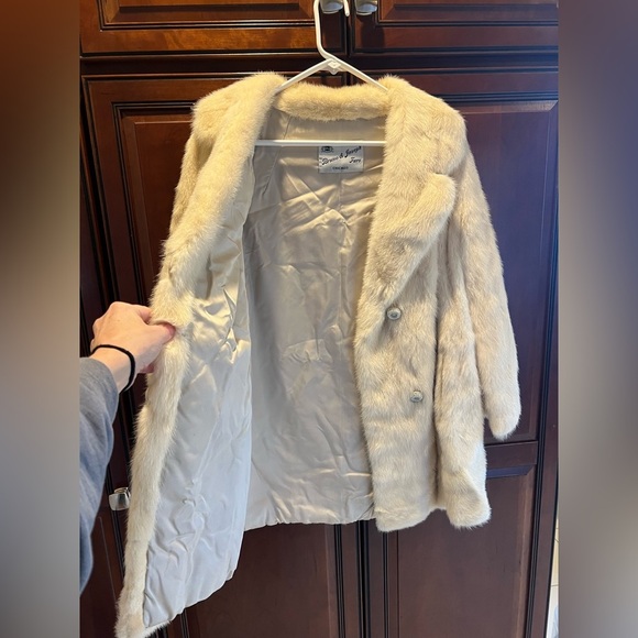 BRUNO & JOSEPH FURS RARE Gorgeous Vintage Ivory FUR COAT Chicago - Picture 11 of 13